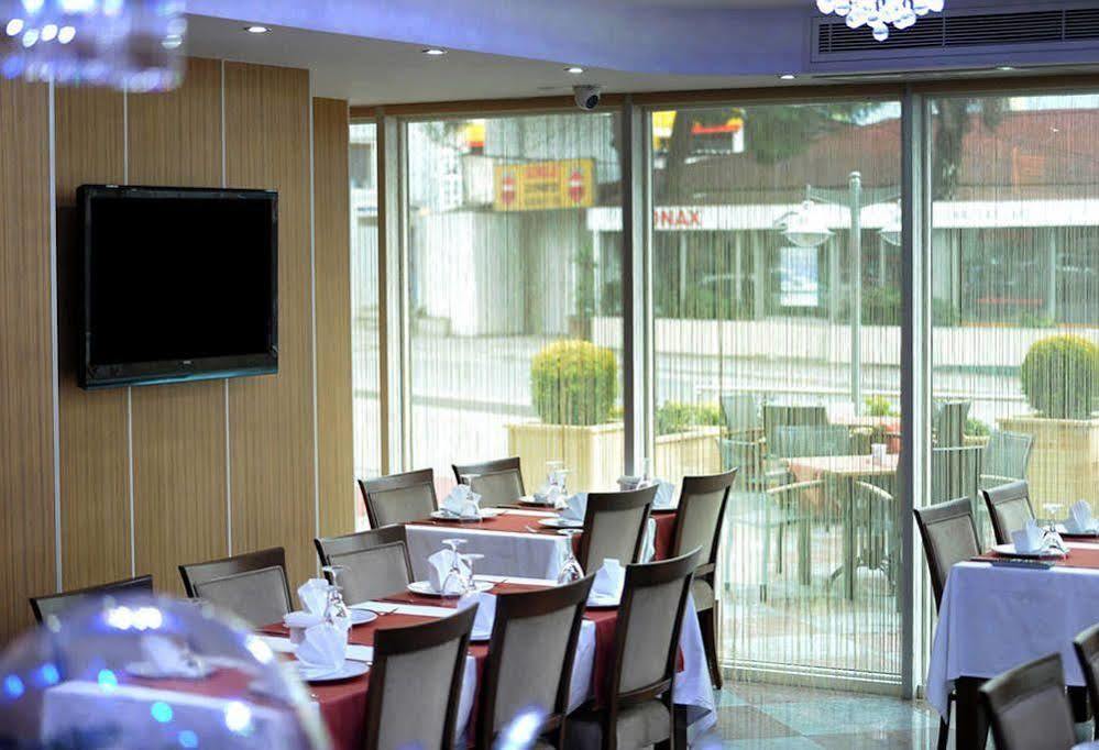 Rhiss Hotel Bostanci Istanboel Buitenkant foto